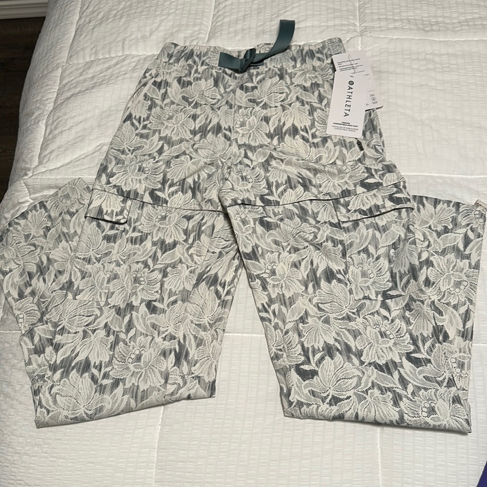 Athleta Trekkie Convertible Hike Pant